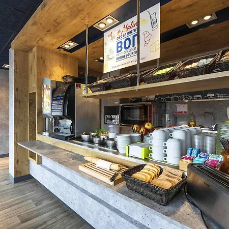 圣普尔桑宜必思快捷酒店 酒店 2*