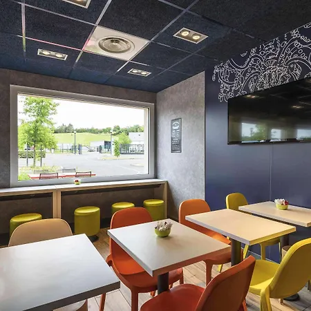 Ibis Budget Pourcain 2* Saint-Pourçain-sur-Sioule