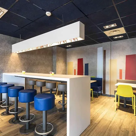 圣普尔桑宜必思快捷酒店 2* Saint-Pourçain-sur-Sioule