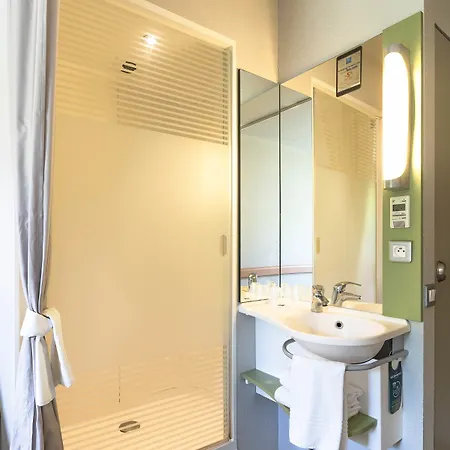 Hotel Ibis Budget Pourcain 2*