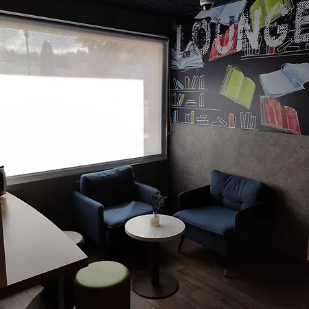 圣普尔桑宜必思快捷酒店 2* Saint-Pourçain-sur-Sioule