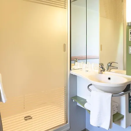 Отель Ibis Budget Pourcain