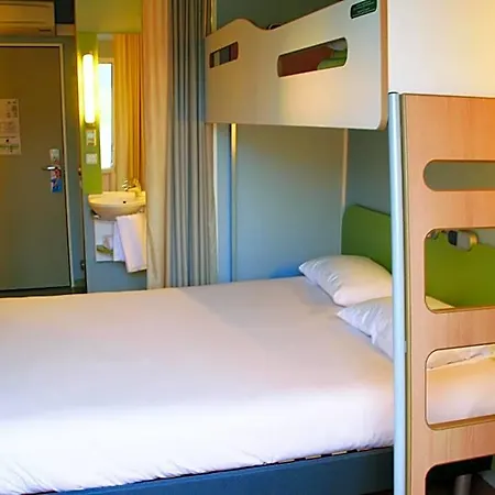 호텔 Ibis Budget Pourcain 2*