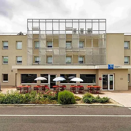 Ibis Budget Pourcain 2*