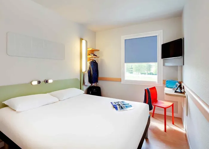 Ibis Budget Pourcain Сен-Пурсен-сюр-Сьюль