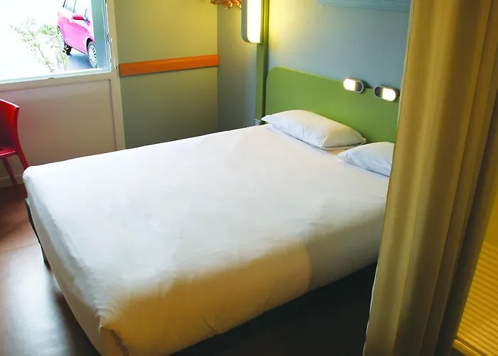 Отель Ibis Budget Pourcain 2*